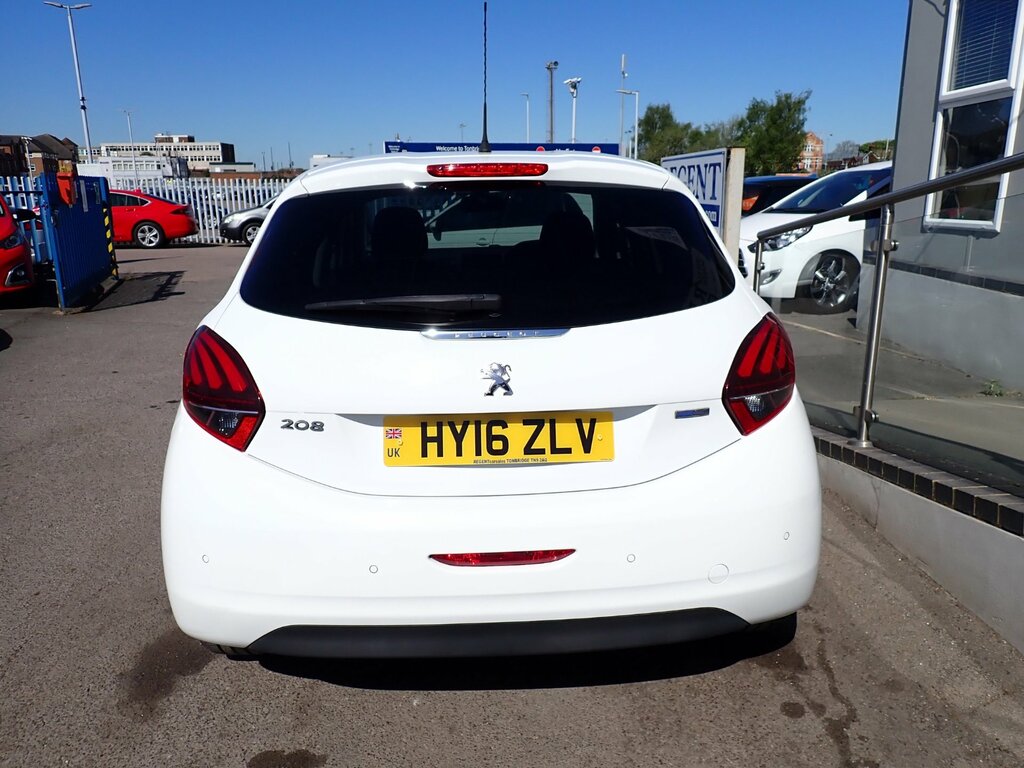Peugeot 208 1.2 Puretech Allure Hatchback Eu White #5