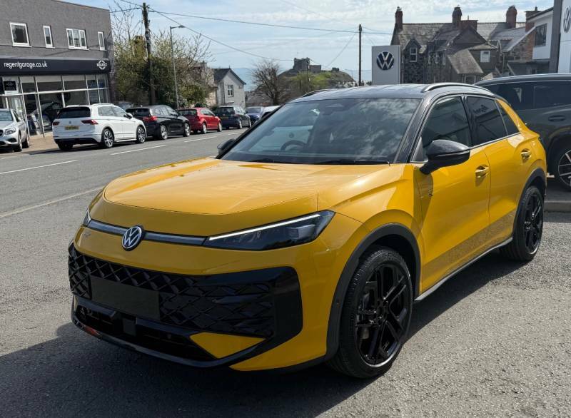 Volkswagen T-Roc R-line 1.5 150Bhp Dsg - 2026 Black #4
