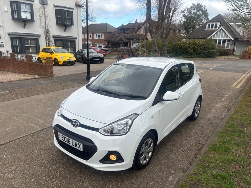Hyundai I10 Se Blue Drive EO16UWX White #4