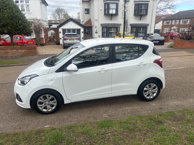 Hyundai I10 Se Blue Drive EO16UWX White #6
