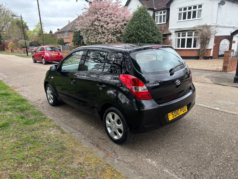 Hyundai I20 Comfort Black #6