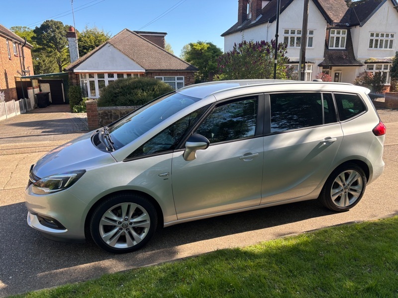 Vauxhall Zafira Sri Nav Silver #5