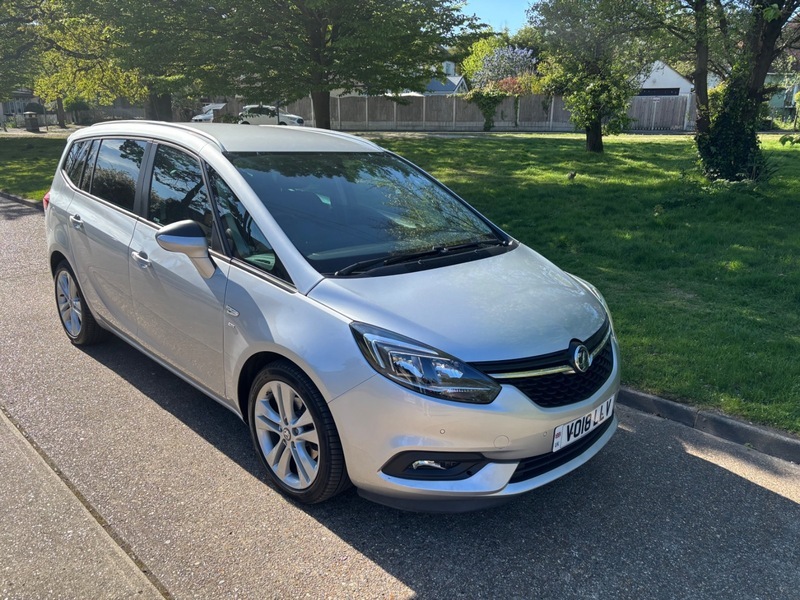 Vauxhall Zafira Sri Nav Silver