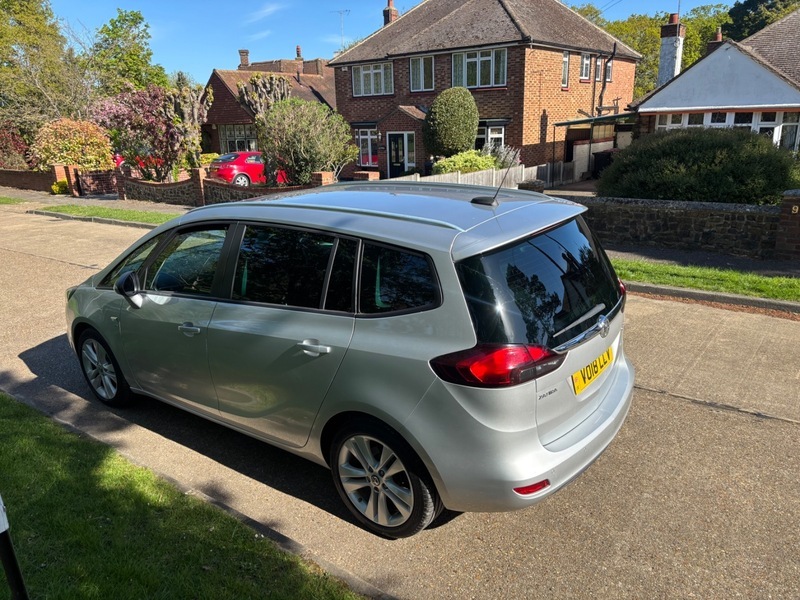 Vauxhall Zafira Sri Nav Silver #6