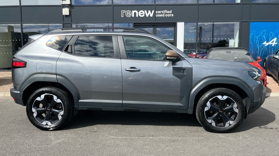 Dacia Duster Dacia Duster 1.2 Tce 130 Extreme 4X4 WO25LFN Grey #2