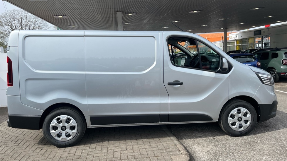 Renault Trafic Renault Trafic Sl30 Blue Dci 130 Advance Van WR26OZL Grey #2