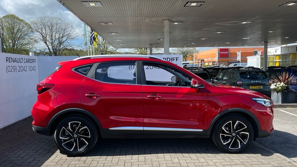 MG ZS Mg Motor Uk Zs 1.5 Vti-tech Exclusive CE72EFD Red #2