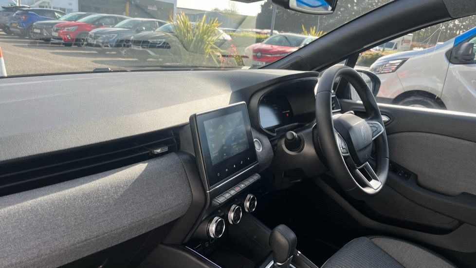 Renault Clio Renault Clio 1.6 E-tech Full Hybrid 145 Techno BD25XMC Black #6
