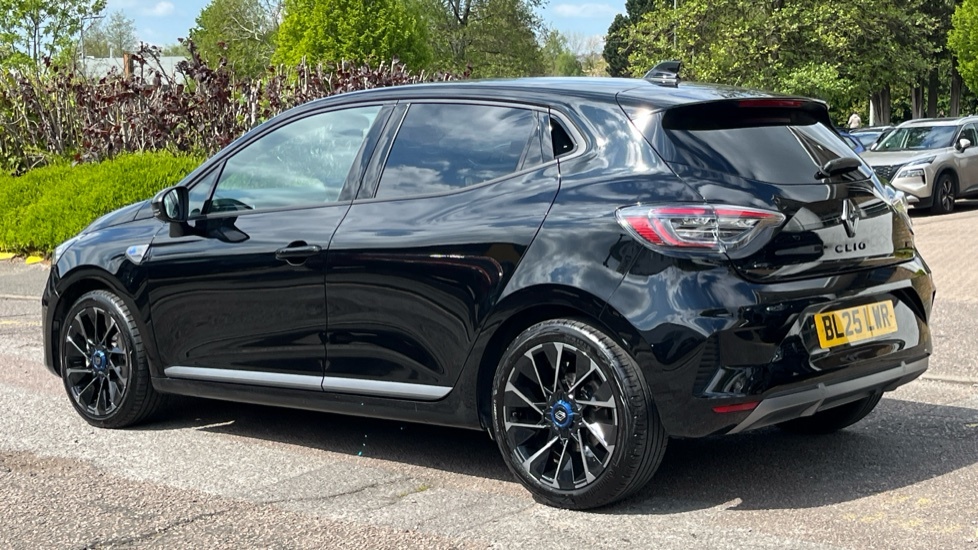 Renault Clio Renault Clio 1.6 E-tech Full Hybrid 145 Esprit Alp BL25LWR Black #3