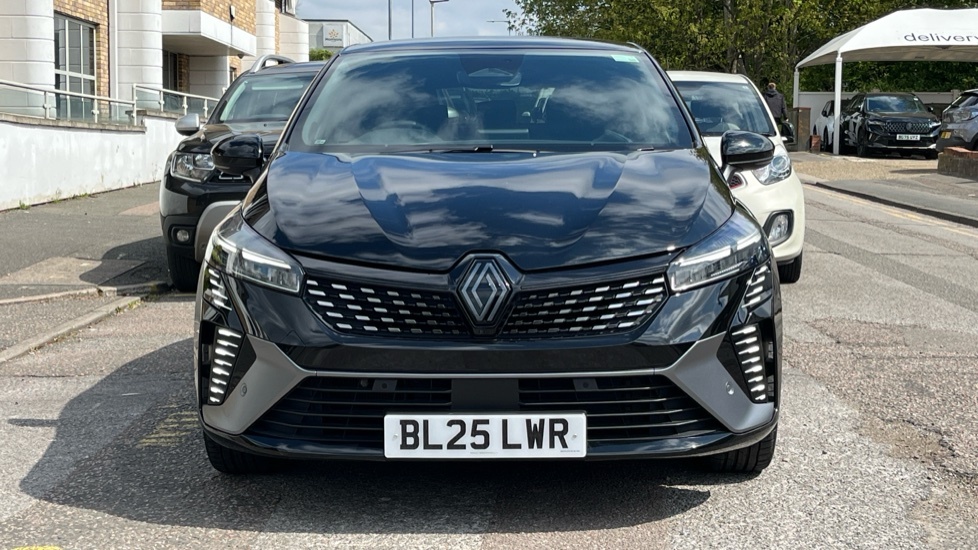 Renault Clio Renault Clio 1.6 E-tech Full Hybrid 145 Esprit Alp BL25LWR Black #4