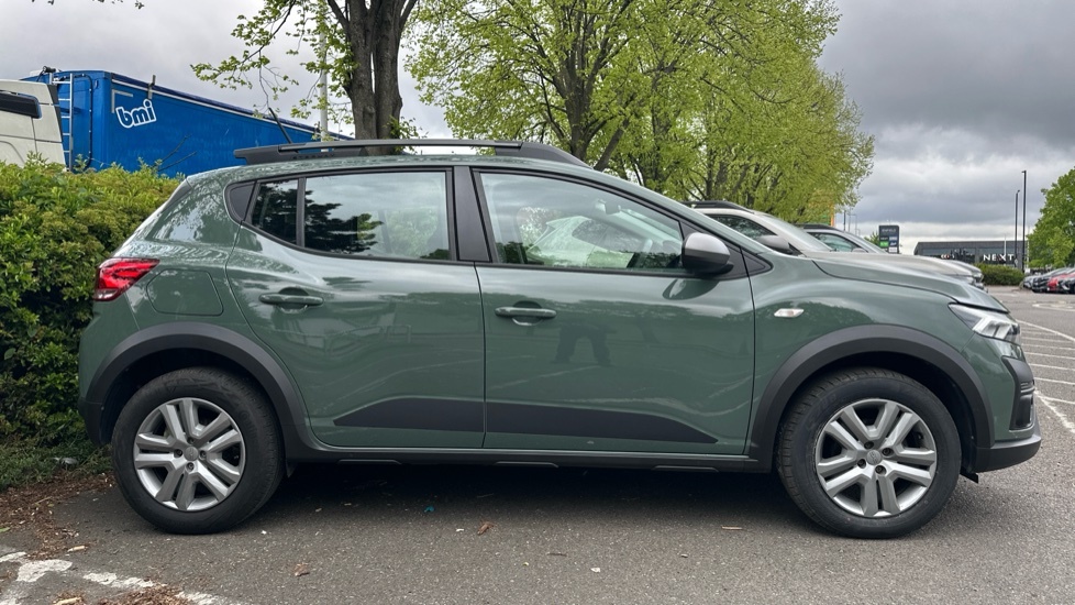 Dacia Sandero Stepway Sandero Stepway 1.0 Tce Expression Cvt Hatchba DH23EXA Green #2