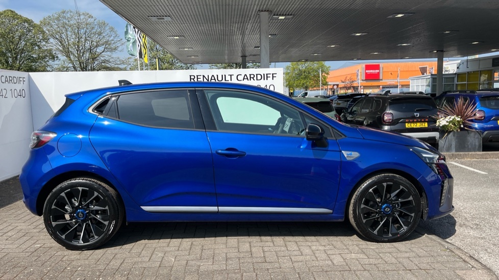 Renault Clio Renault Clio 1.0 Tce 90 Techno Esprit Alpine CA26JYH Blue #2