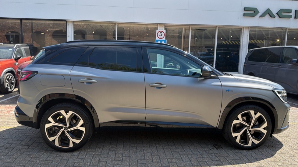 Renault Austral Renault Austral 1.2 E-tech Fhev Techno Esprit Alpi KW24GUH Grey #2