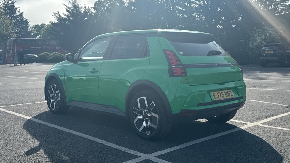 Renault 5 E-Tech Renault 5 110Kw Techno Comfort Range 52 Kwh Au EJ75NBZ Green #3