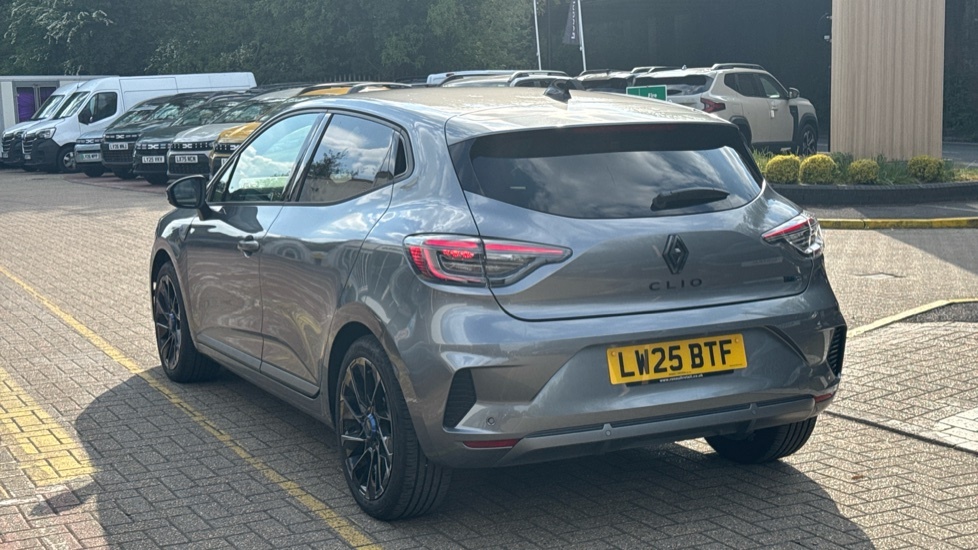 Renault Clio Renault Clio 1.6 E-tech Full Hybrid 145 Esprit Alp LW25BTF Grey #3