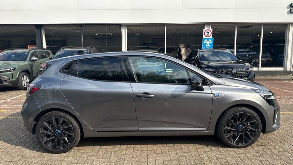 Renault Clio Renault Clio 1.6 E-tech Full Hybrid 145 Esprit Alp LW25BTF Grey #2