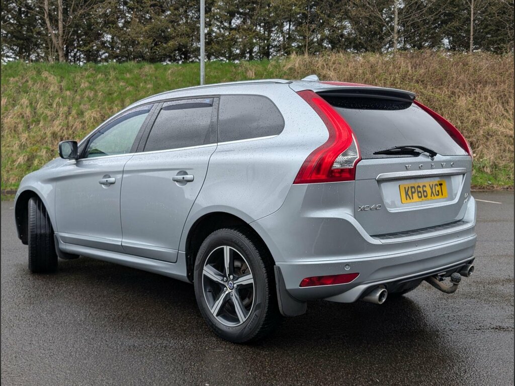 Volvo XC60 2.4 D5 R-design Lux Nav Awd Euro 6 Ss KP66XGT Silver #2