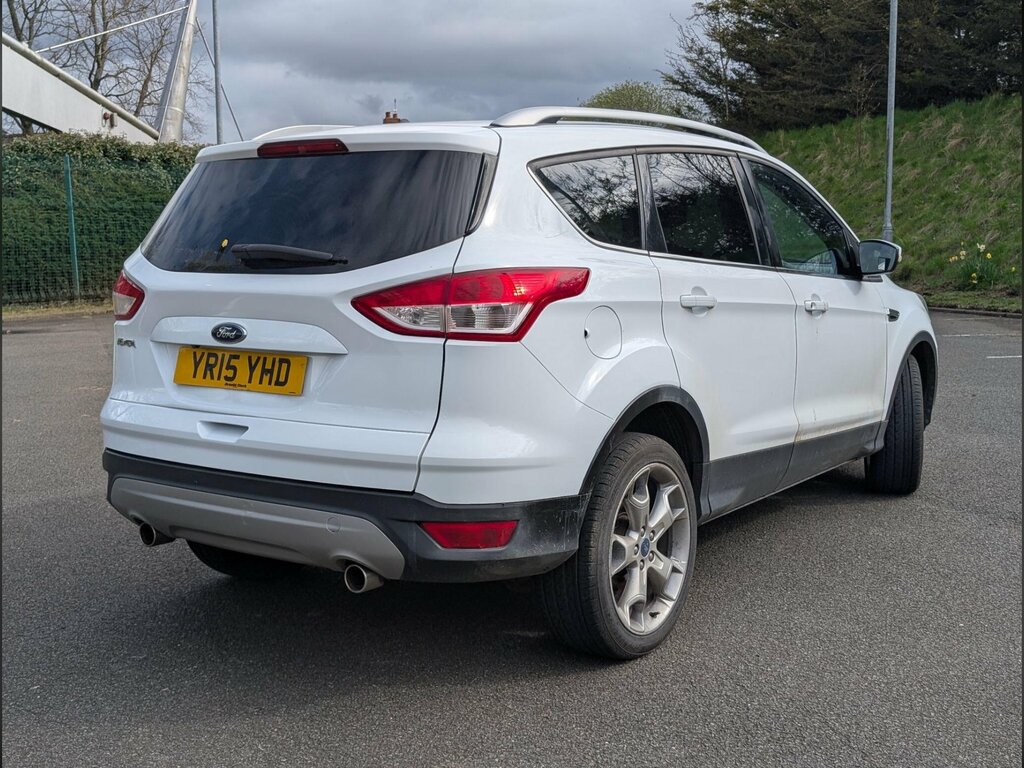 Ford Kuga 2.0 Tdci Titanium 2Wd Euro 6 Ss YR15YHD White #4