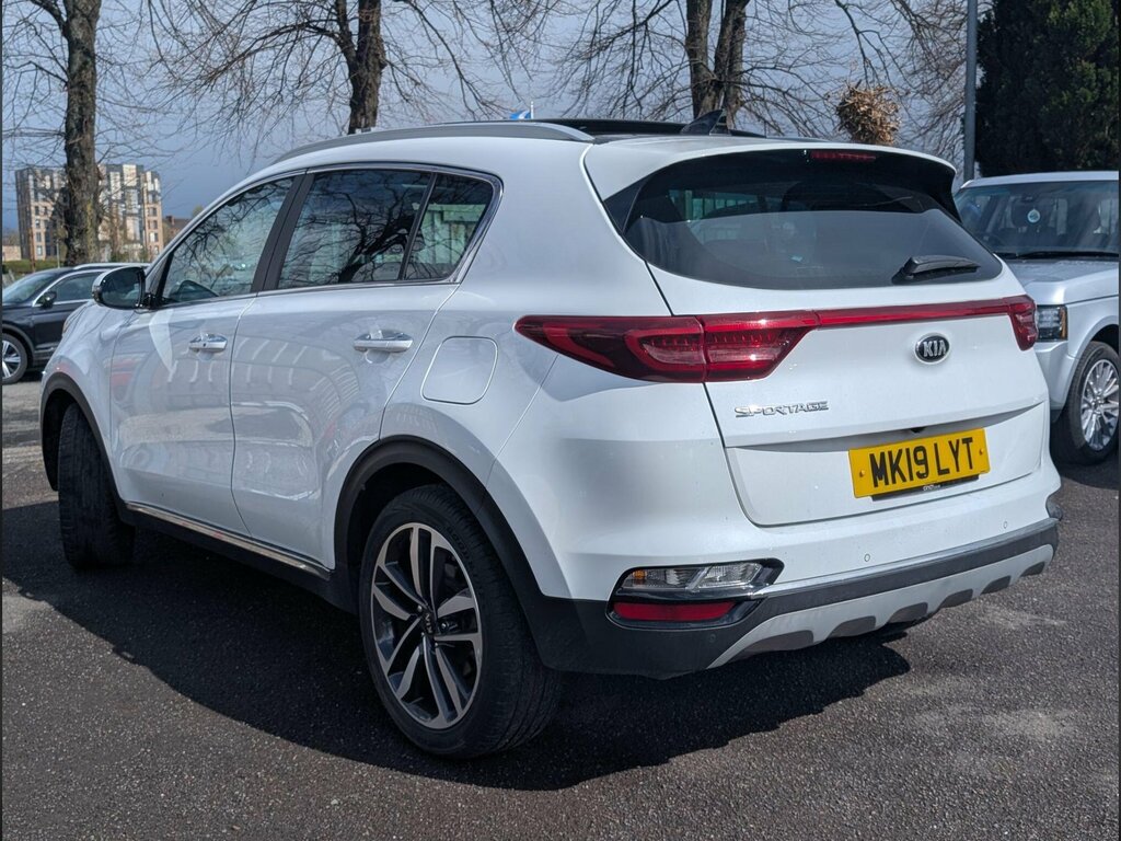 Kia Sportage 1.6 Crdi 4 Euro 6 Ss MK19LYT White #2