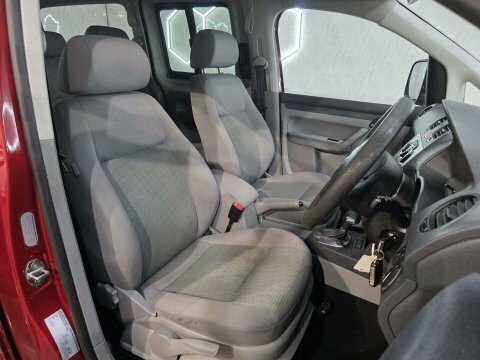 Volkswagen Caddy Life Life Tdi Pd Black #7