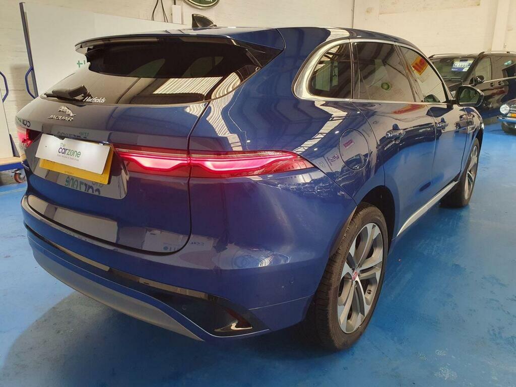 Jaguar F-Pace Estate KP21LJZ #3