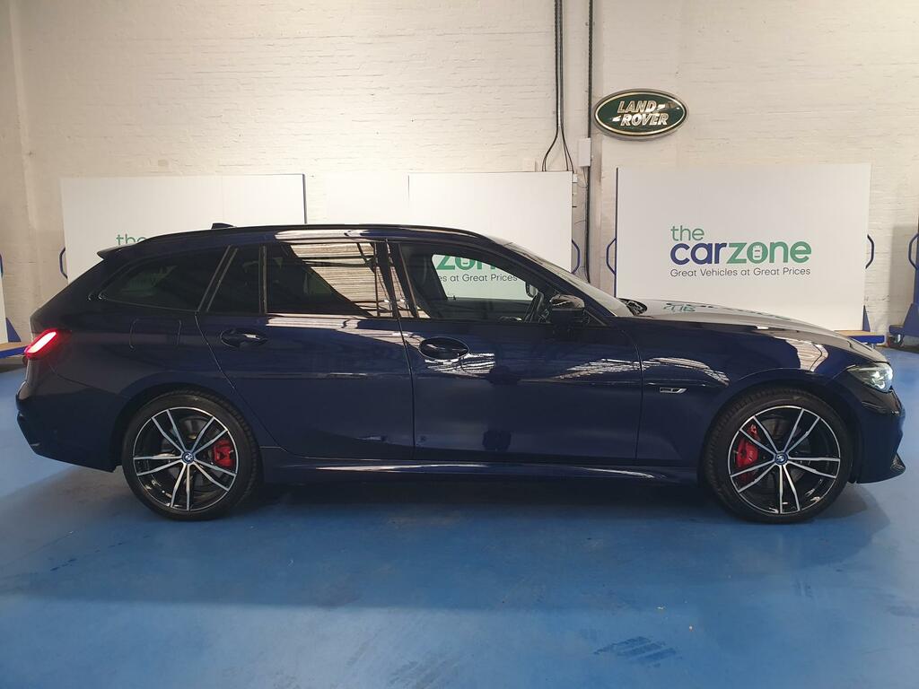BMW 3 Series Estate LN22DWL #2