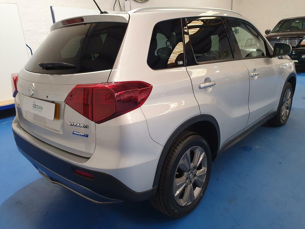 Suzuki Vitara Hatchback Silver #3