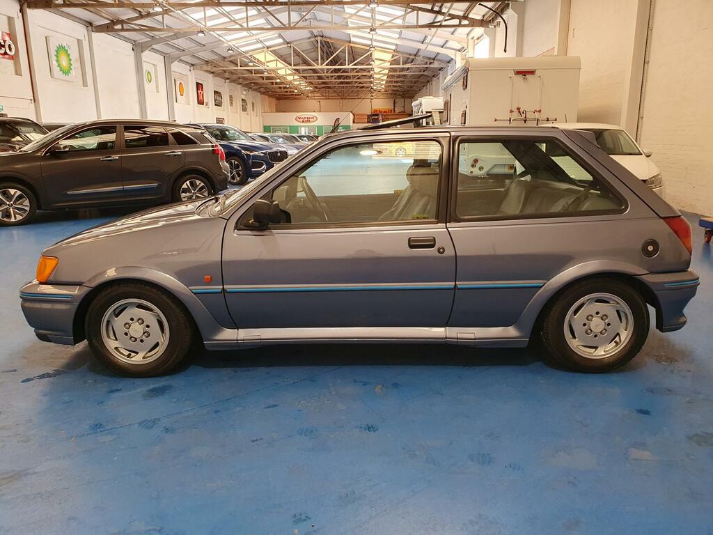 Ford Fiesta  Gold #7