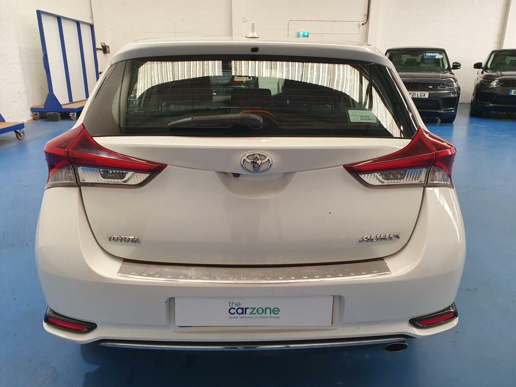 Toyota Auris Hatchback FN66EYJ  #4