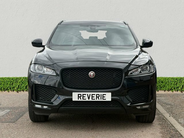 Jaguar F-Pace 2.0 P250i Chequered Flag Suv Awd E Black #2