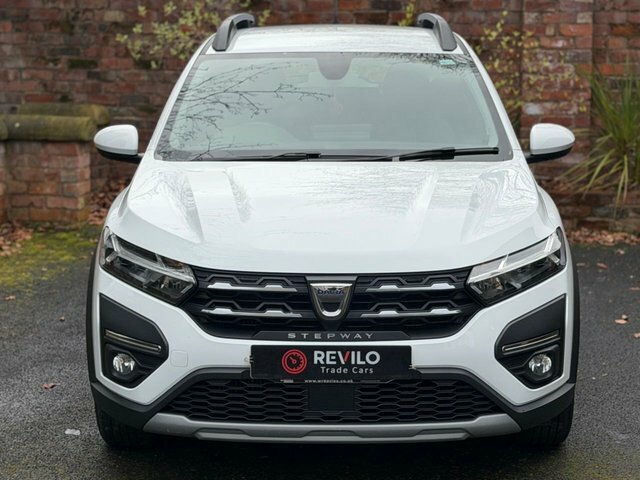 Dacia Sandero Stepway 2021 1.0 Tce Comfort Hatchback Cvt Euro DM21HKD White #4