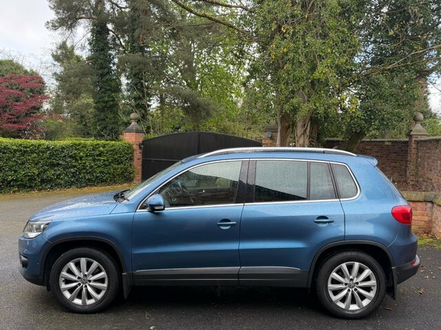 Volkswagen Tiguan 2014 2.0 Tdi Bluemotion Tech Match Suv PL64ECF Blue #2
