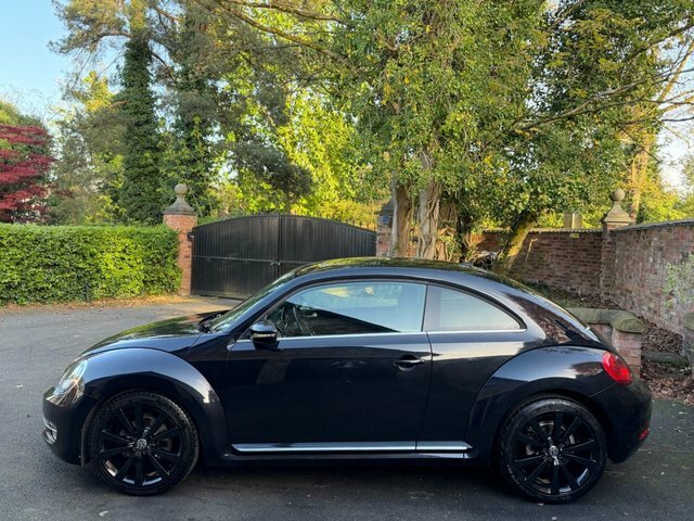 Volkswagen Beetle 2015 2.0 Tdi Sport Hatchback Eur FV15NZJ Black #2