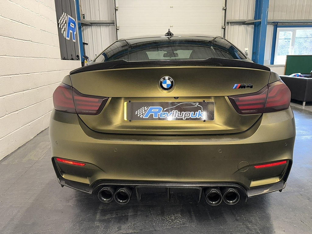 BMW M4 Biturbo Competition YK70JNC #6