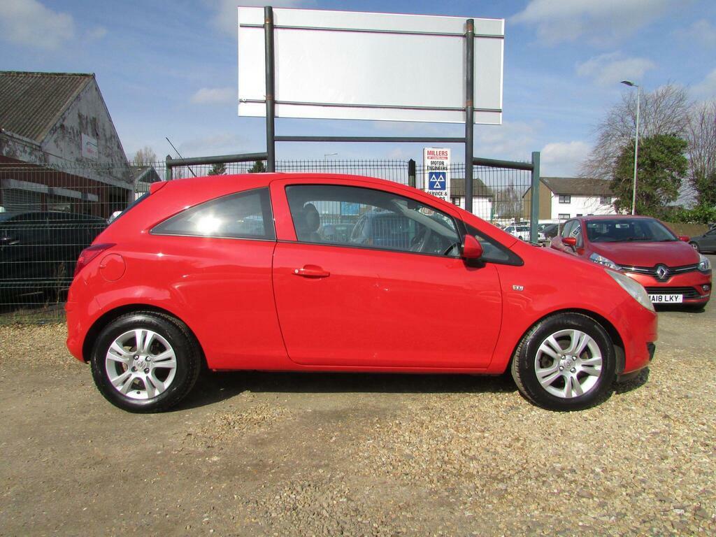 Vauxhall Corsa 1.2I 16V Active Red #2