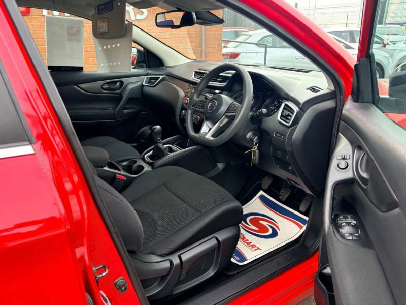 Nissan Qashqai 1.5 Dci Visia - 2017 67 NU67XNE Red #3