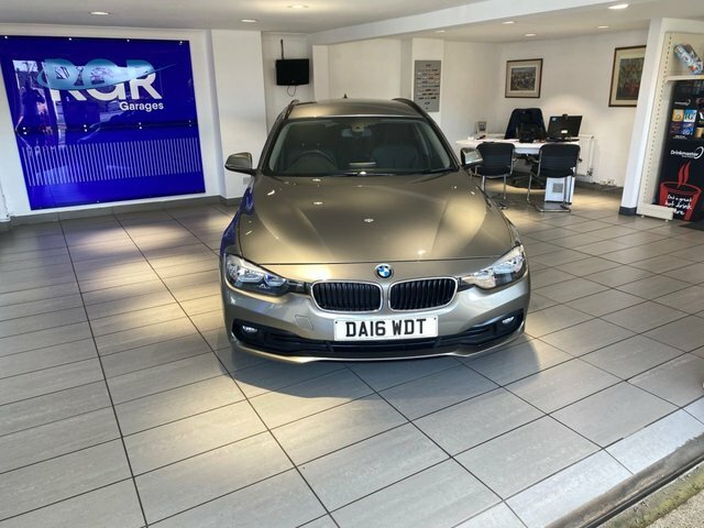 BMW 3 Series 320D Ed Plus Touring Silver #3
