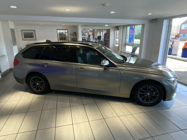 BMW 3 Series 320D Ed Plus Touring Silver #2