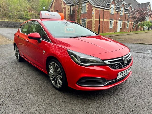 Vauxhall Astra Hatchback FL69WVP Red #6