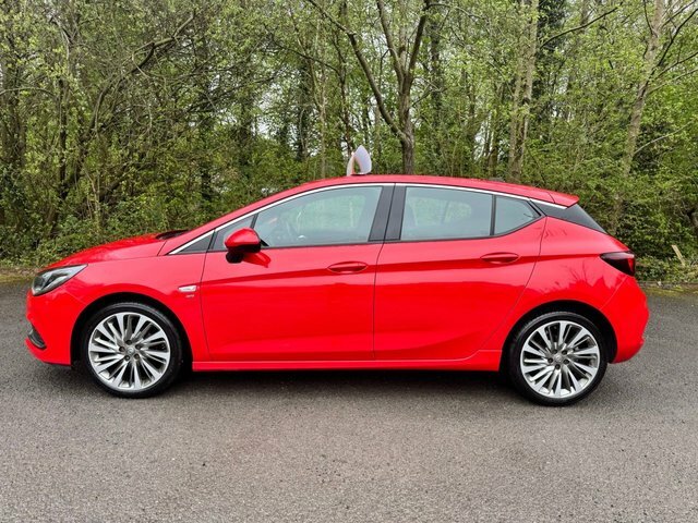Vauxhall Astra Hatchback FL69WVP Red #2