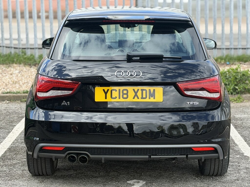 Audi A1 Hatchback 1.4 Tfsi Cod S Line 201818 YC18XDM Black #4