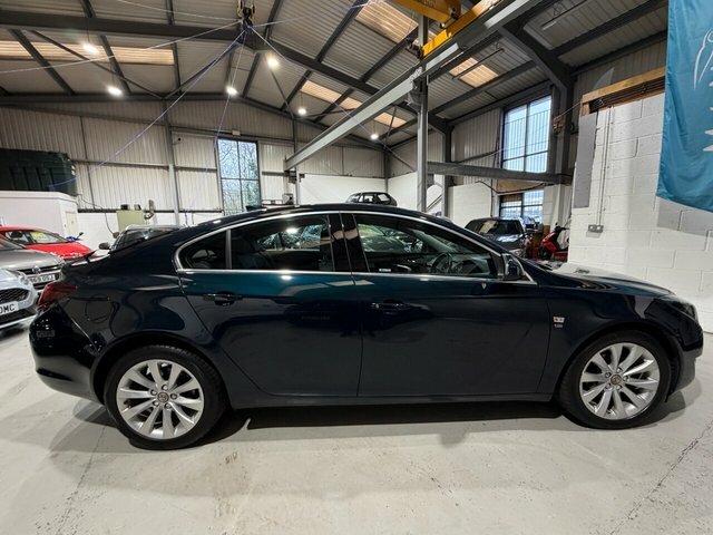 Vauxhall Insignia 2016 1.6 Cdti Ecoflex Elite Nav Hatchback Dies AK66DZA Green #2