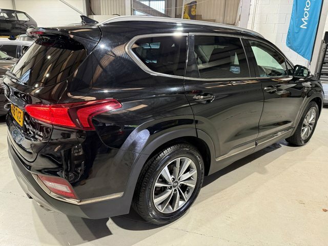 Hyundai Santa Fe 2019 2.2 Crdi Premium Suv 4Wd Euro DT68TXZ Black #3