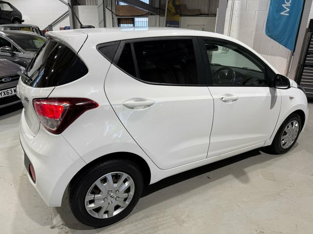 Hyundai I10 2017 1.0 Se Hatchback Euro 6 66P RE17YBL White #3