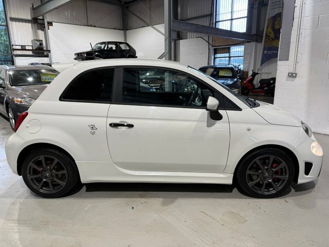 Abarth 595 2016 1.4 T-jet Hatchback Euro 6 WG66BFX White #2