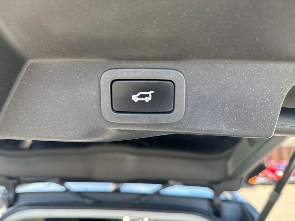 Land Rover 4.4 Sdv8 Vogue Black #28