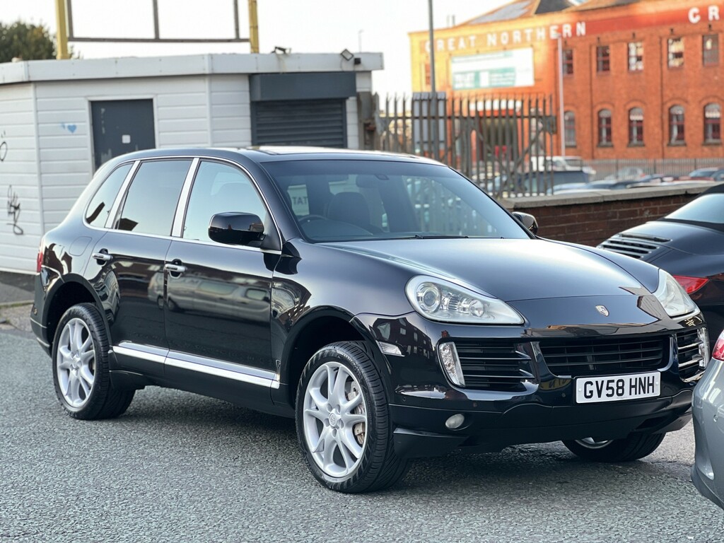 Porsche Cayenne 4.8 S Black