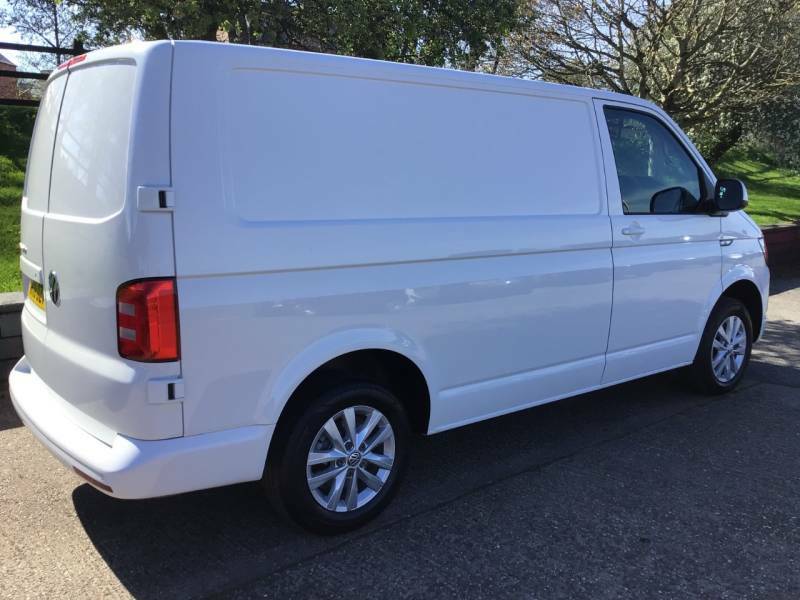Volkswagen Transporter 2.0 Tdi Bmt 102 Highline Van Euro 6 - 2018 18 MK18OZV White #4