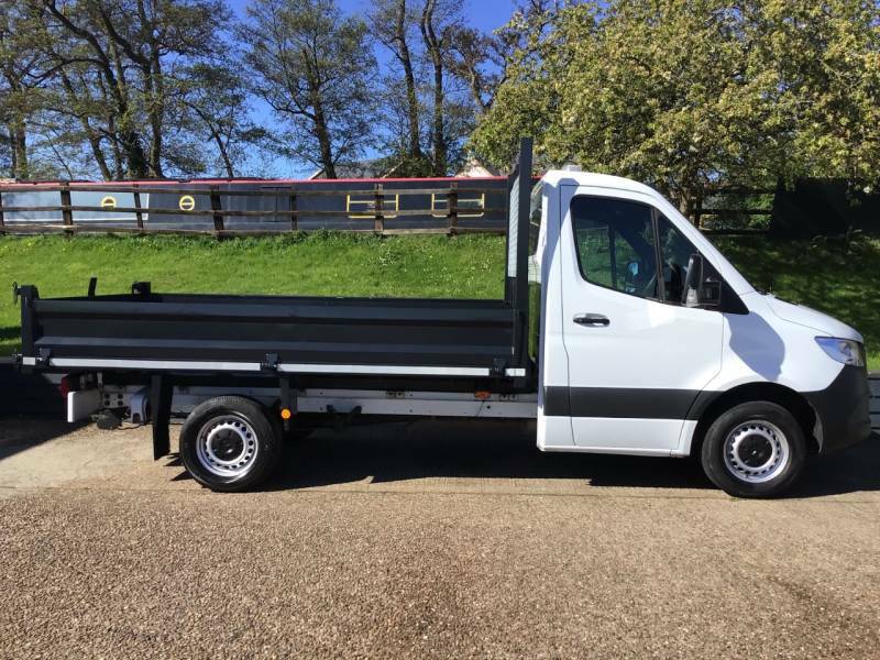 Mercedes-Benz Sprinter 3.5T Progressive Chassis Cab - 2021 71 KP71SXN White #4