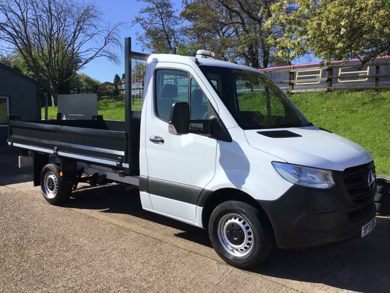 Mercedes-Benz Sprinter 3.5T Progressive Chassis Cab - 2021 71 KP71SXN White #3